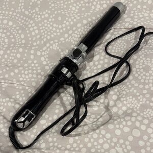 Black and Silver Curling Iron